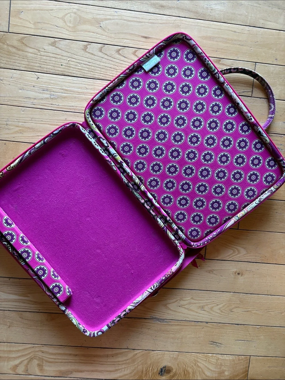 Vera Bradley Hard Pink Paisley Quilted Laptop Bag with Strap